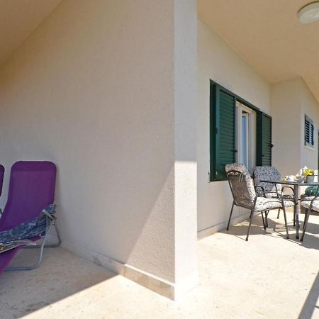 Mar Deluxe Apartments Trogir Exterior photo