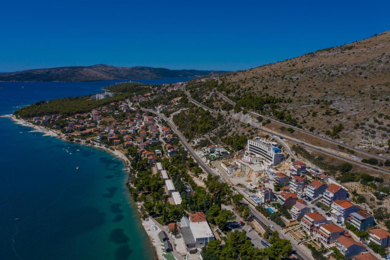 Mar Deluxe Apartments Trogir Exterior photo